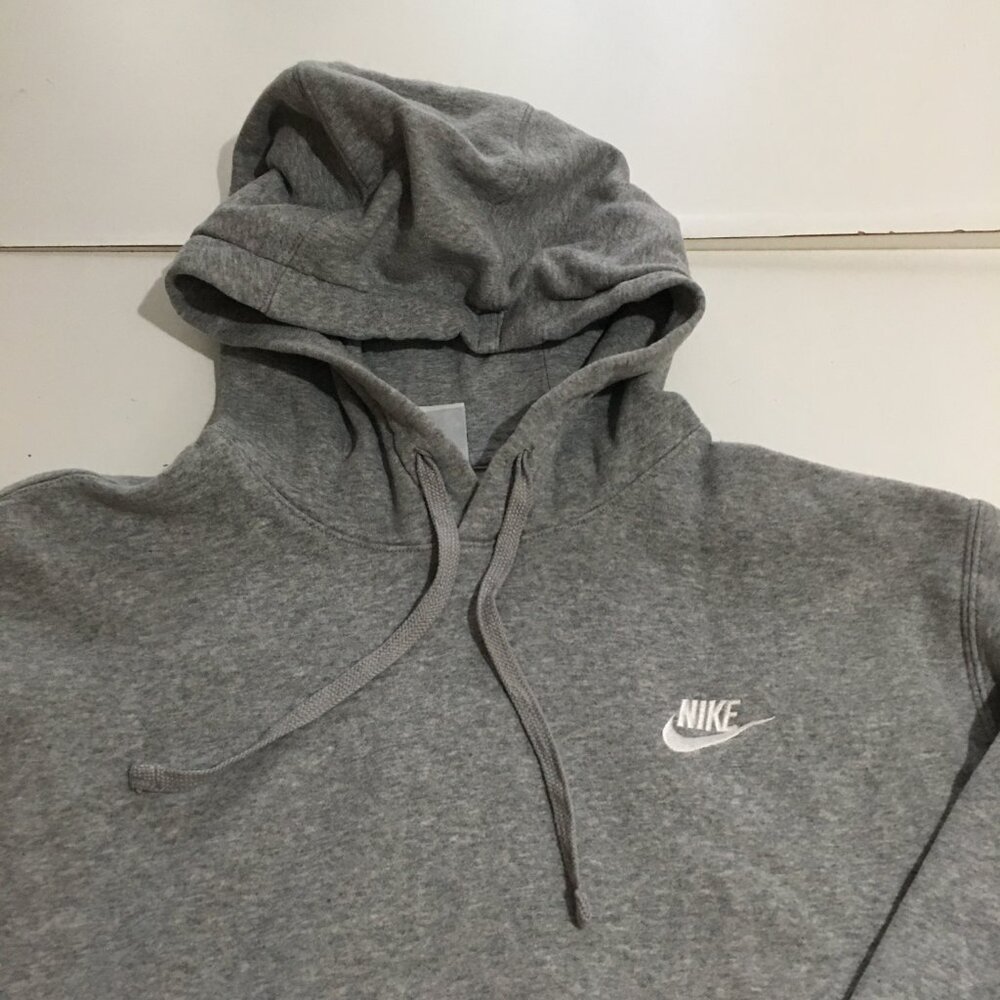 Nike Sportswear Club Fleece Hoodie Mens Medium Gray Sweatshirt - Picture 2 of 8